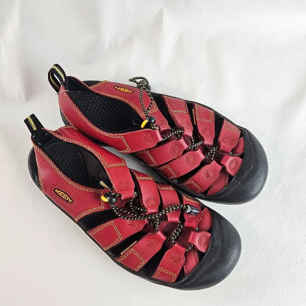 KEEN Newport H2 Womens Approx Sz 9 Red Waterproof Sport Hiking Sandals Outdoor - Picture 2 of 12
